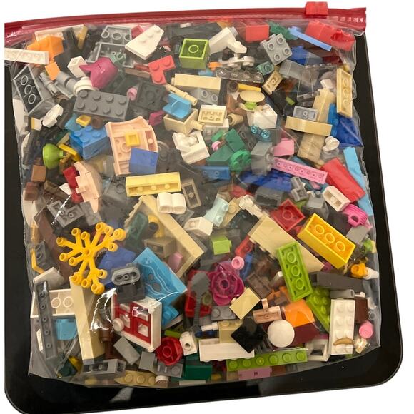 Lego 2.05lb Assorted Parts Exact Bag - Picture 1 of 3